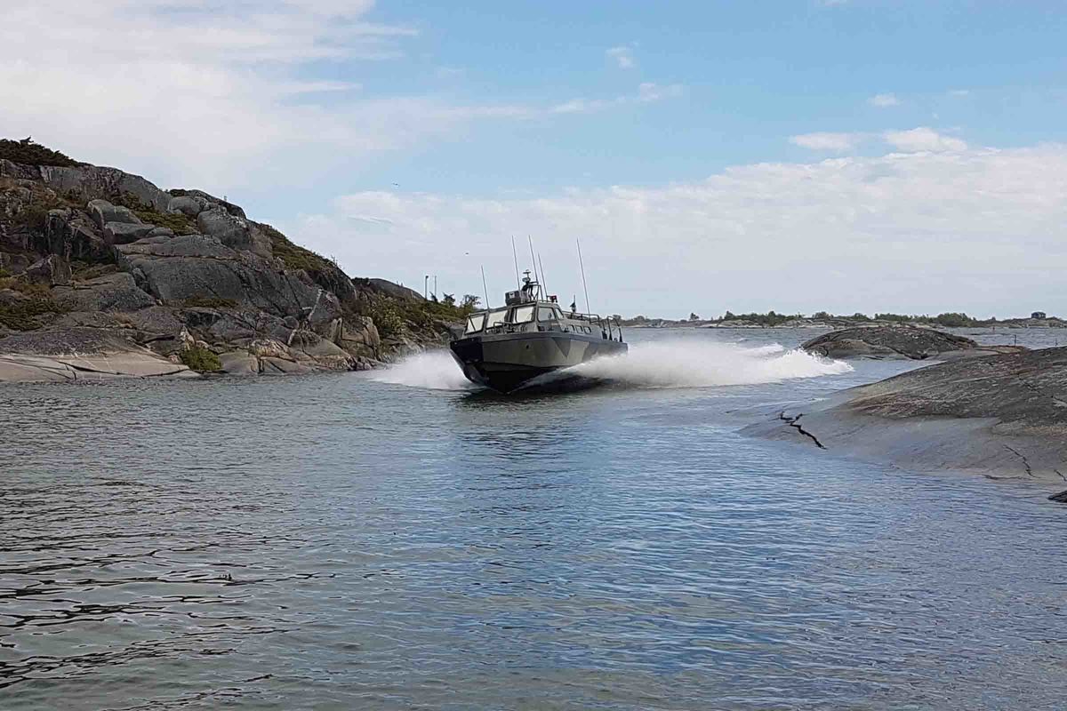 Åk Stridsbåt till Topphemlig Militäranläggning